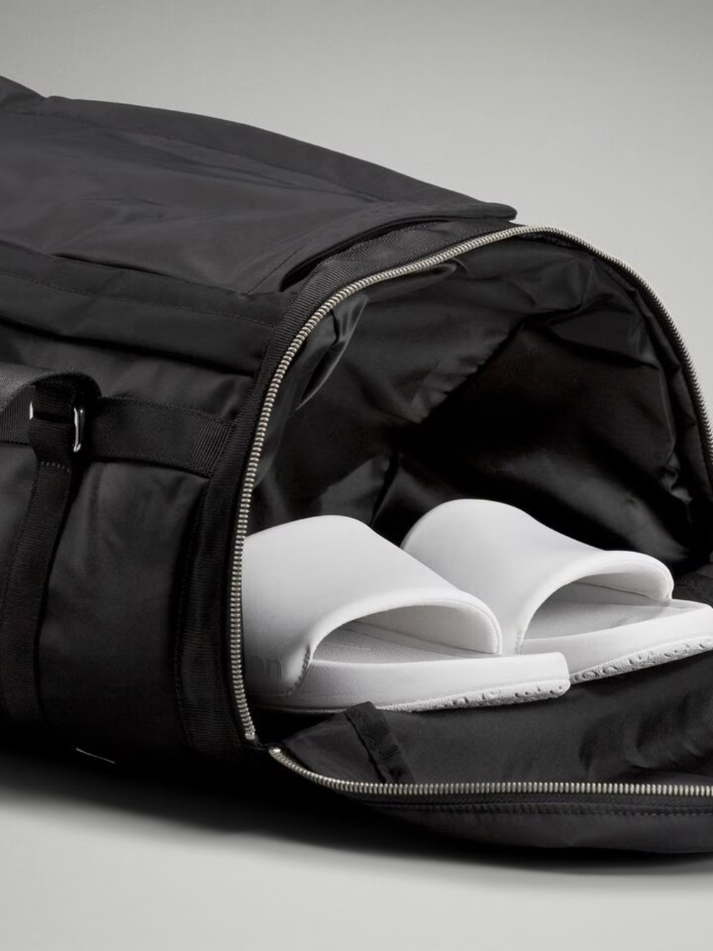 Lululemon Wunderlust Duffle Bag 40L NWT Unisex, Men, Women, Travel Gym Bag - Picture 5 of 8